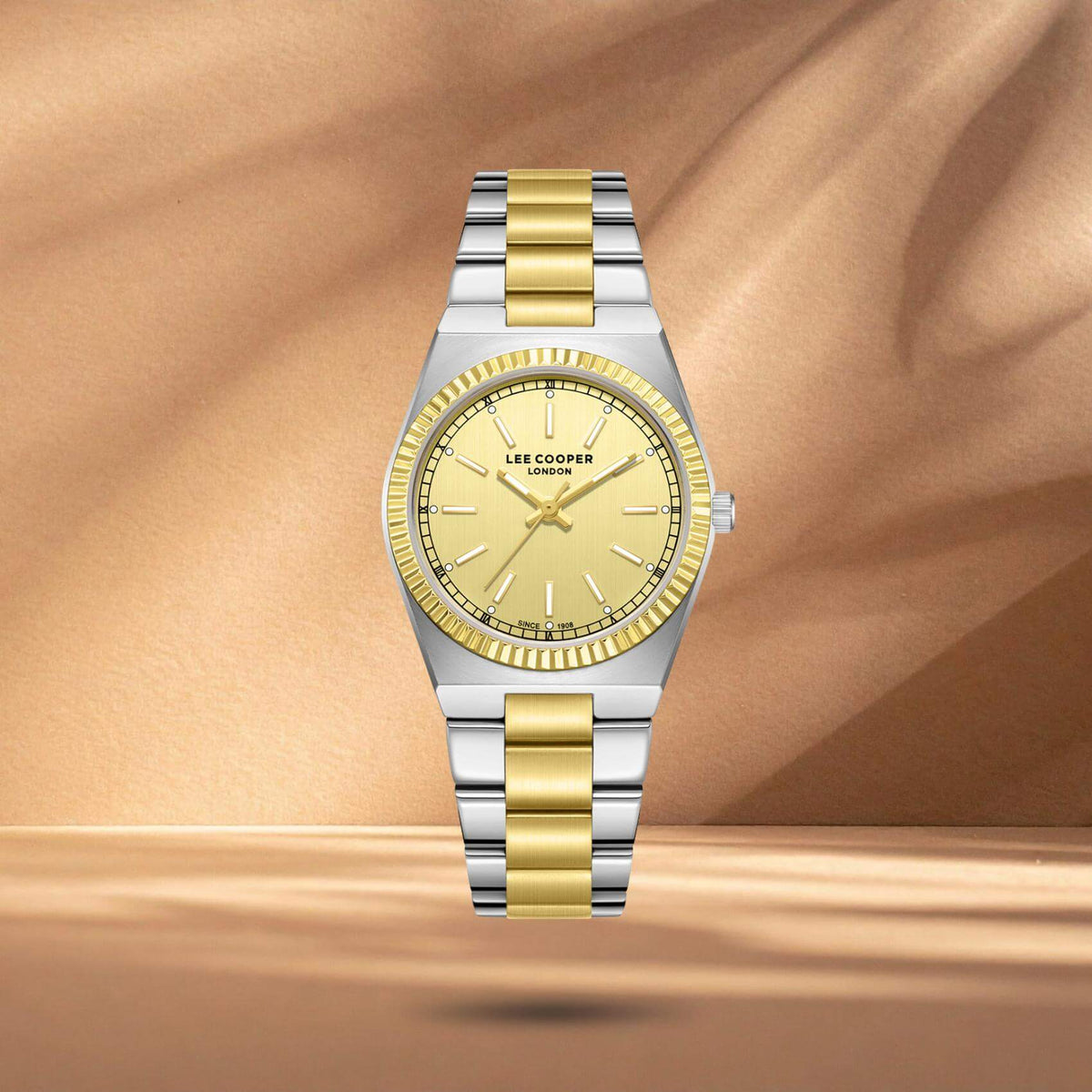 Γυναικείο ρολόι Lee Cooper Ladies LC08375.210 με χρυσούς δείκτες και κάσα 31 mm.