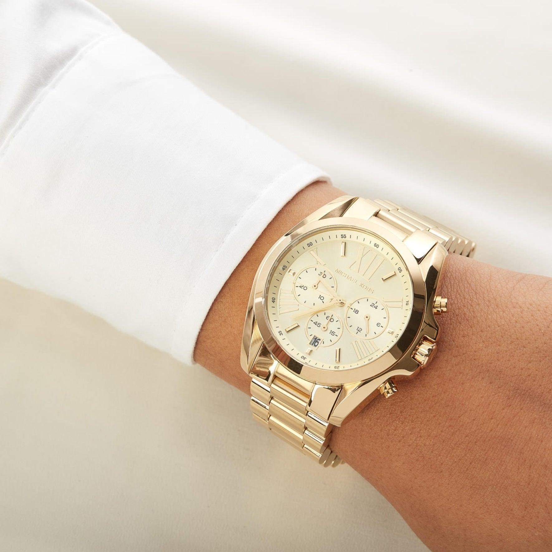 Γυναικείο ρολόι Michael Kors Bradshaw MK5605 με χρονογράφο, χρυσό μπρασελέ από ανοξείδωτο ατσάλι και κάσα σε στρογγυλό σχήμα.
