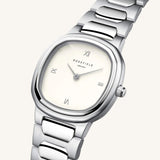 Γυναικείο ρολόι Rosefield Gaia Creme Silver ORCSSS-OR02 με ασημί μπρασελέ & μπεζ τετράγωνο καντράν.