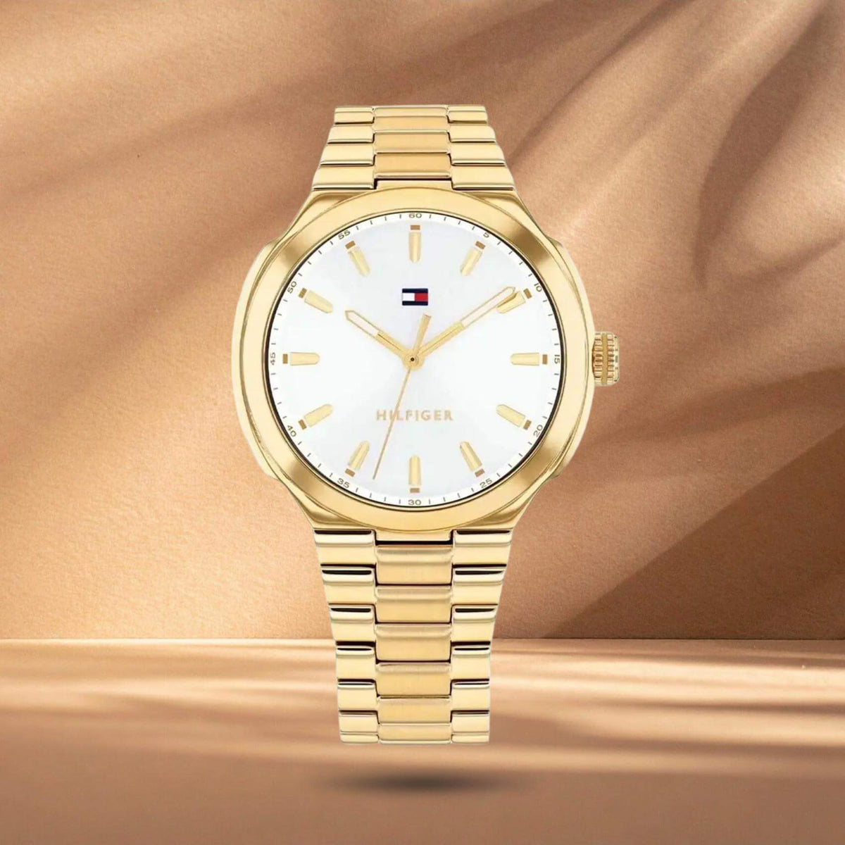 Γυναικείο ρολόι Tommy Hilfiger Georgia 1782819 με ατσάλινο μπρασελέ σε χρυσό χρώμα.
