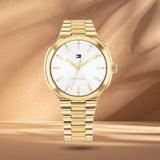 Γυναικείο ρολόι Tommy Hilfiger Georgia 1782819 με ατσάλινο μπρασελέ σε χρυσό χρώμα.