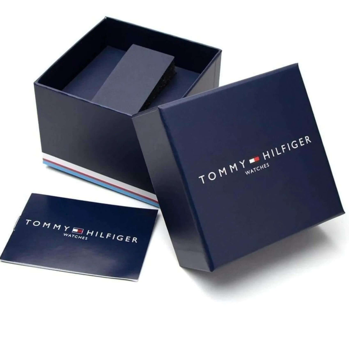 Γυναικείο ρολόι Tommy Hilfiger Mackenzie 1782889 σε συσκευασία δώρου με ασημί μπρασελέ και ασημί καντράν.