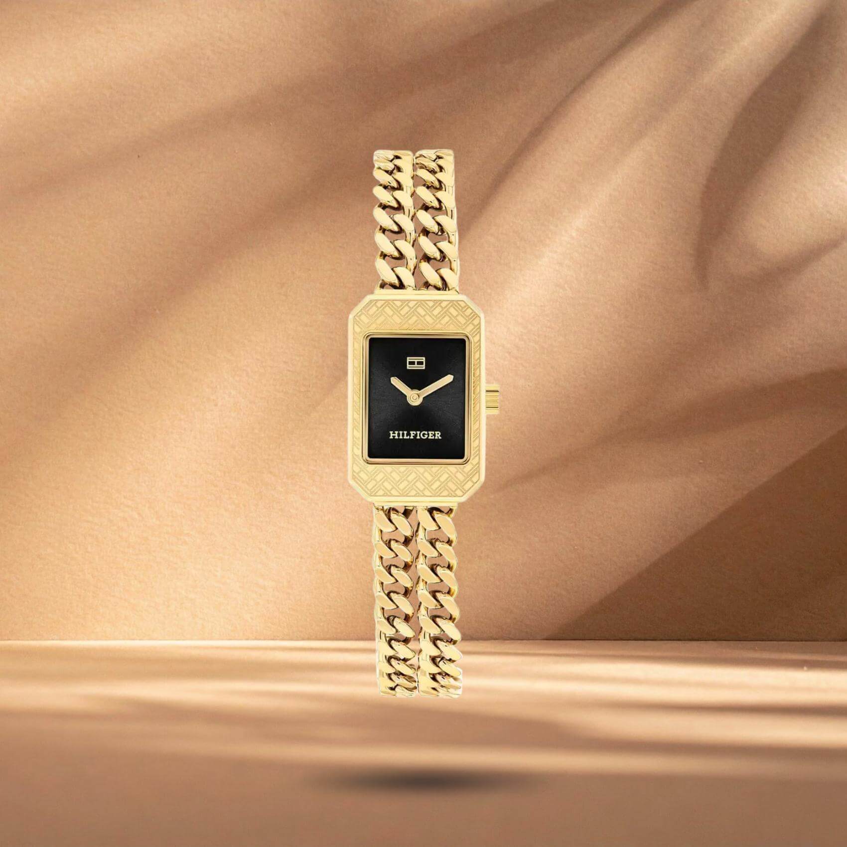 Γυναικείο ρολόι Tommy Hilfiger Sarah 1782842 με μαύρο καντράν 16mm και μπρασελέ σε χρυσό χρώμα