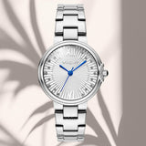 Φωτογραφία του γυναικείου ρολογιού Vogue Carmen Mini 2020616081 με ασημί μπρασελέ και ασημί καντράν διακοσμημένο με ζιργκόν.