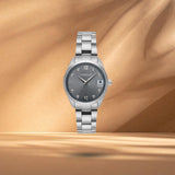 Γυναικείο ρολόι Vogue Reina Mini 2020614383 με γκρι καντράν 27mm και ασημί ατσάλινο μπρασελέ με ένδειξη ημερομηνίας.