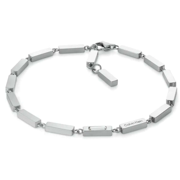 Γυναικείο βραχιόλι Calvin Klein 35100072 σε ασημί χρώμα από ανοξείδωτο ατσάλι με στοιχεία λογότυπου.