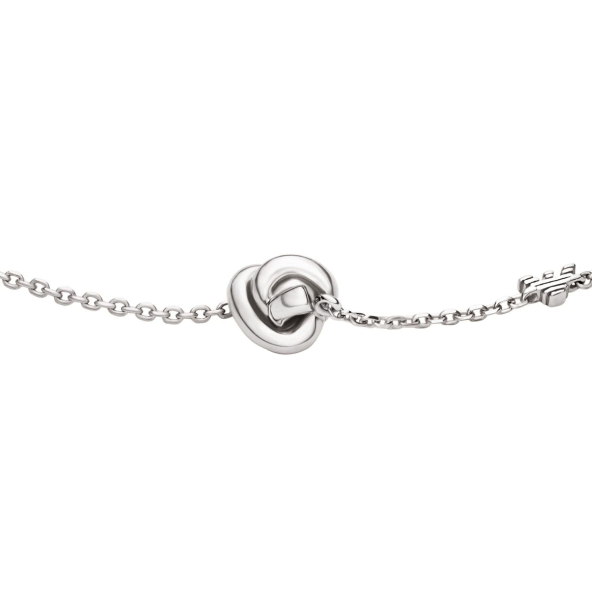 Λεπτομέρεια από το γυναικείο βραχιόλι Emporio Armani Sentimental EG3643040 με μοτίφ κόμπου σε ασημί χρώμα