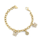 Λεπτομέρεια από το γυναικείο βραχιόλι Guess Borboleta JUBB06130JWYGL με κούμπωμα σε χρυσό χρώμα.
