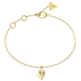 Γυναικείο βραχιόλι Guess By Your Side JUBB06082JWYGL από ανοξείδωτο ατσάλι σε χρυσό χρώμα με καρδιά με πέτρες και λογότυπο Guess.