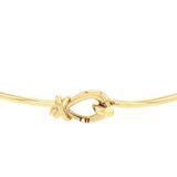 Λεπτομέρεια από το γυναικείο βραχιόλι Tommy Hilfiger 2781028 με κούμπωμα σε σχήμα ναυτικού κόμπου και τρίχρωμο στοιχείο.