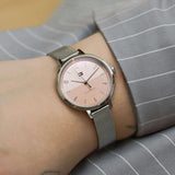 Γυναικείο ρολόι Tommy Hilfiger Florence 1782578 με ασημί ατσάλινο μπρασελέ και ροζ καντράν διαμέτρου 38mm.