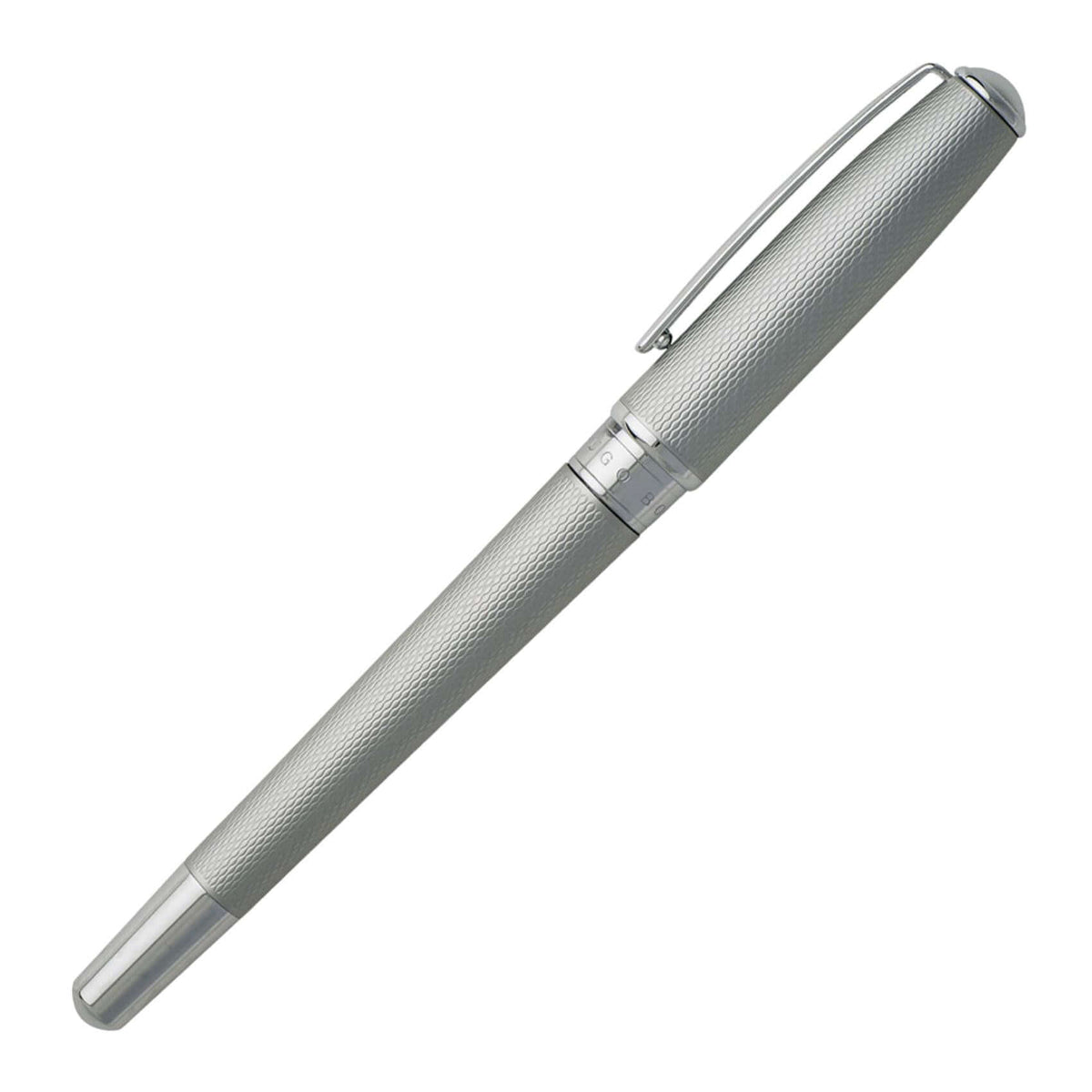 Στυλό rollerball Hugo Boss HSW7445B Essential σε ματ ασημί χρώμα, με διακριτικό ανάγλυφο σχέδιο για άνετη καθημερινή χρήση, φωτογραφία με κλειστό καπάκι