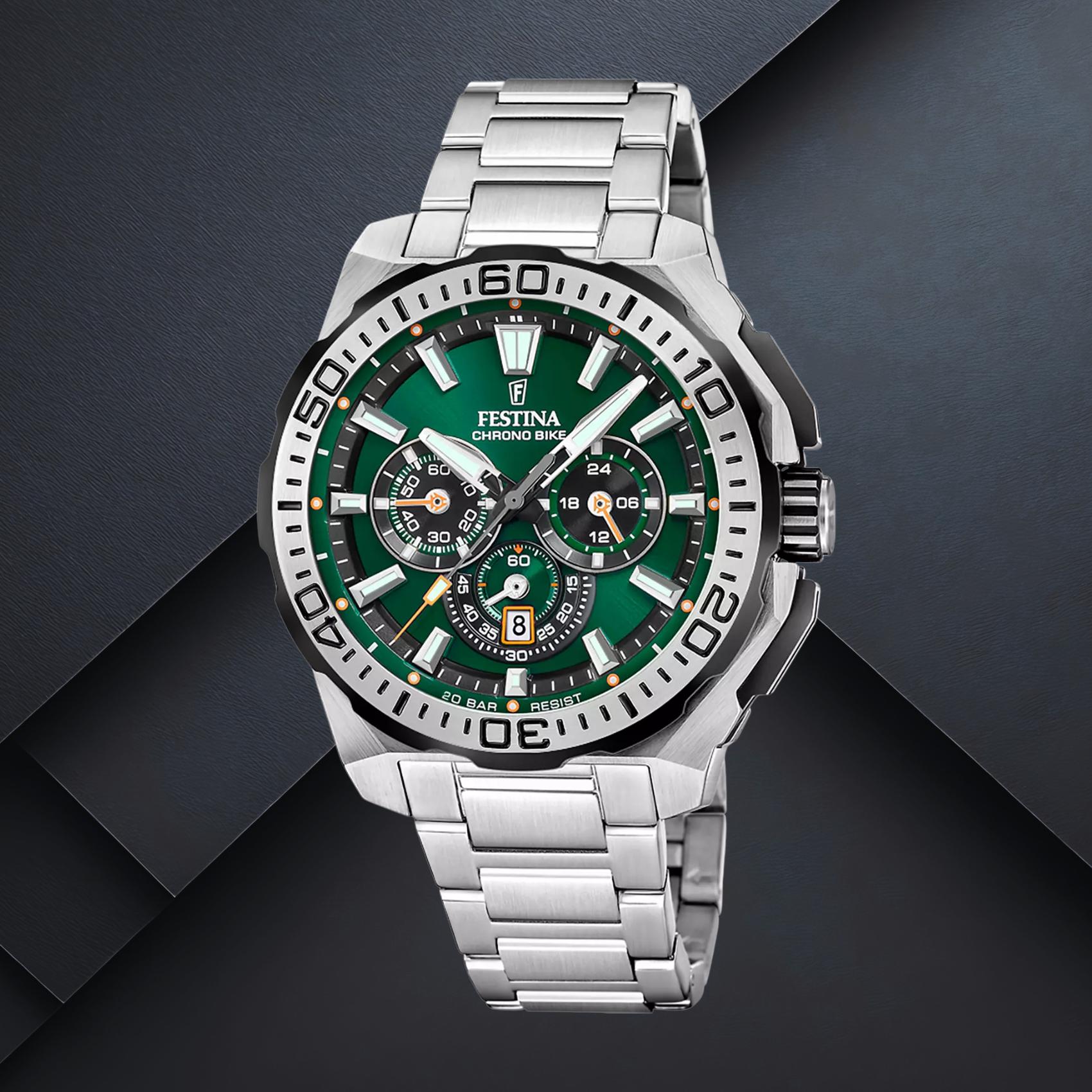Καταδυτικό ανδρικό ρολόι Festina F20724/3 Chrono Bike με ασημί μπρασελέ και πράσινο καντράν διαμέτρου 45.5mm με ένδειξη ημερομηνίας και χρονογράφο