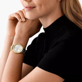 Γυναικείο ρολόι Michael Kors Slim Runway MK7472 με χρυσό ατσάλινο μπρασελέ σε πλέξιμο αλυσίδας και άσπρο καντράν 38mm.