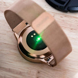 Smartwatch Oozoo Q00117 με ροζ χρυσό ατσάλινο μπρασελέ και ροζ χρυσή κάσα.