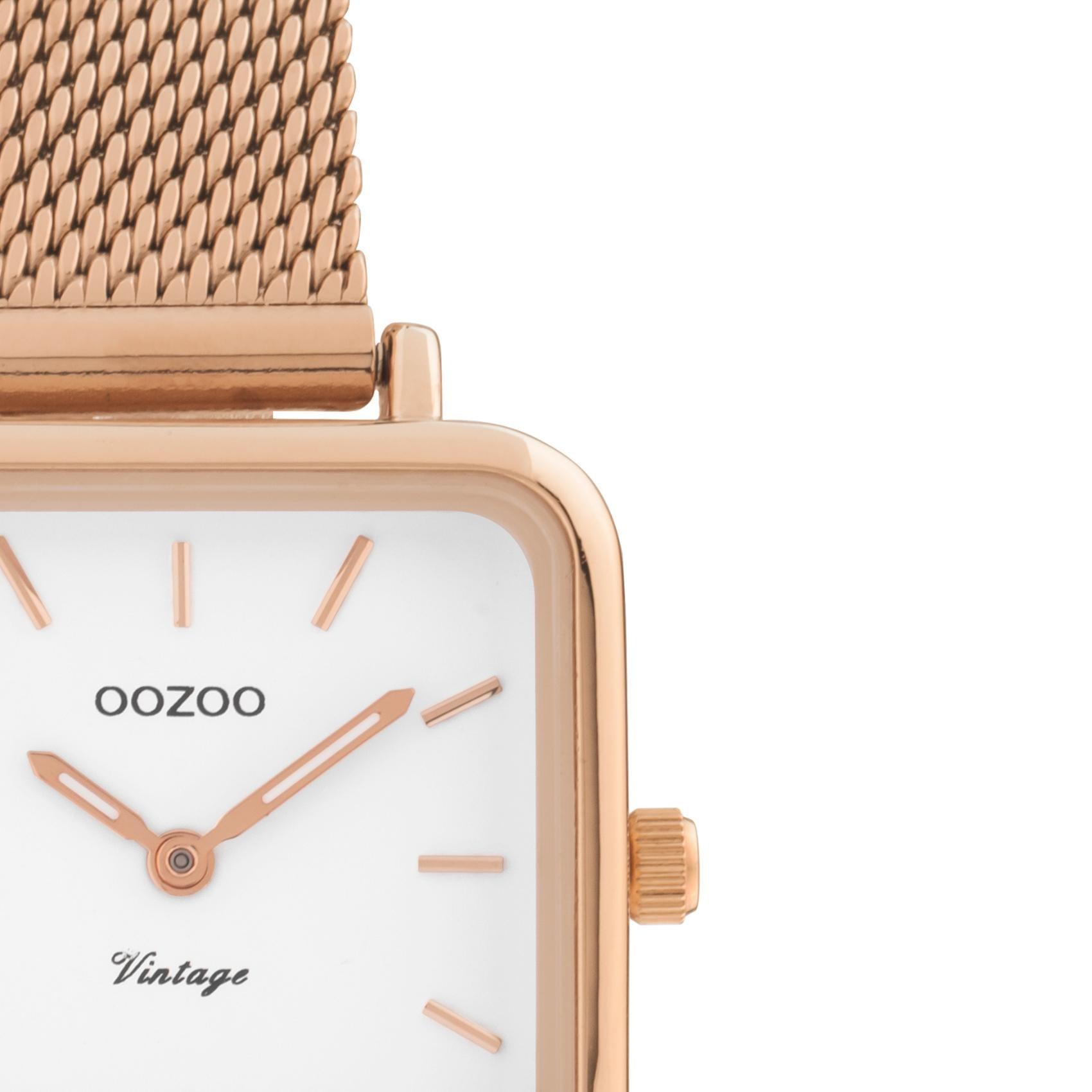 Τετράγωνο ρολόι Oozoo Vintage C10971 με ροζ χρυσό ατσάλινο μπρασελέ,άσπρο καντράν 26x26mm και μηχανισμό μπαταρίας quartz.