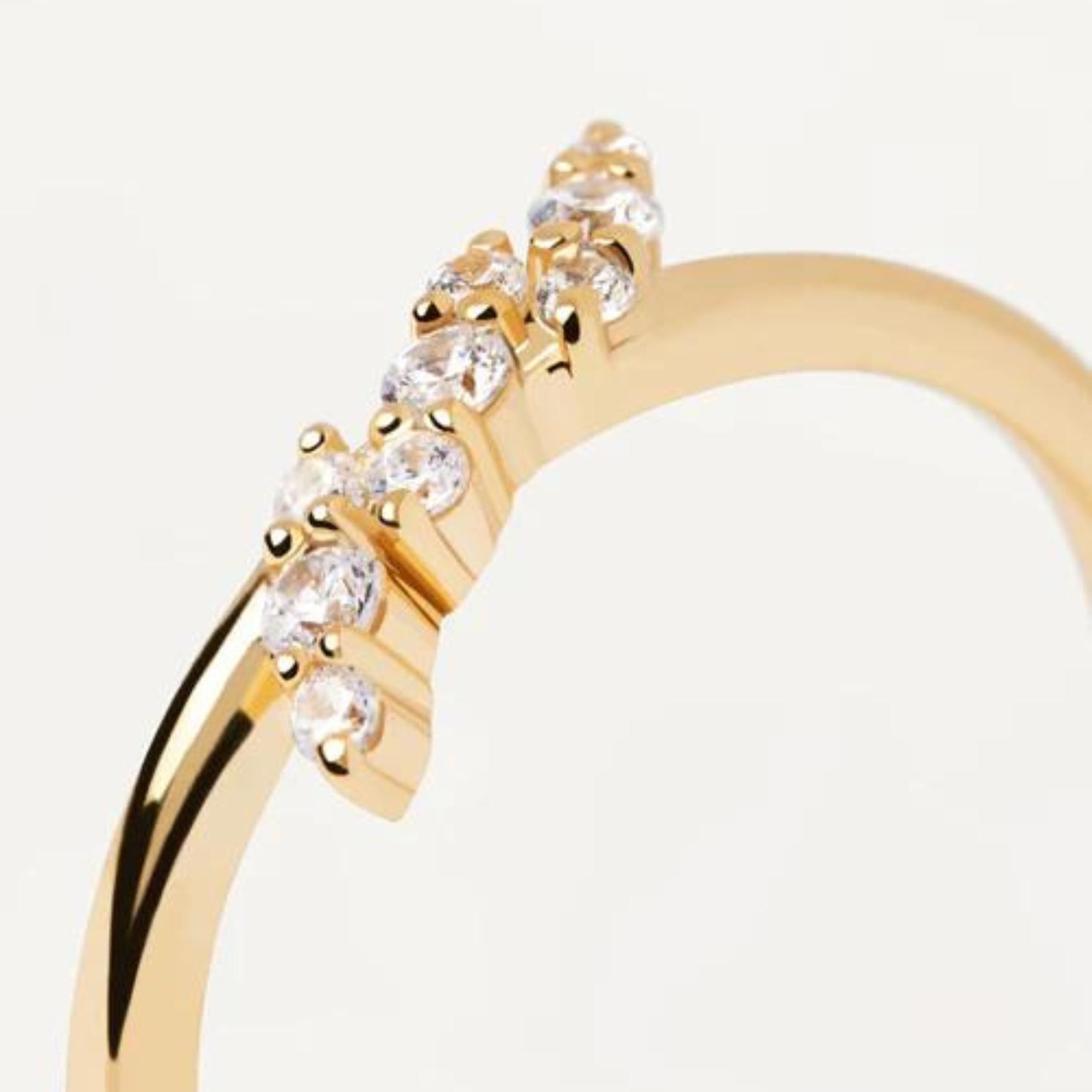 Γυναικείο δαχτυλίδι PDPAOLA AN01-886 Natura Ring κατασκευασμένο από ασήμι 925 επιχρυσωμένο με επίστρωση κίτρινου χρυσού 18 καρατίων στολισμένο με λαμπερά ζιργκόν.