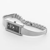 Γυναικείο ρολόι Roamer Elegance Diamond 866845-41-55-20 με ασημί ατσάλινο μπρασελέ και μαύρο τετράγωνο φίλντισι καντράν διαμέτρου 32mm με διαμάντια.