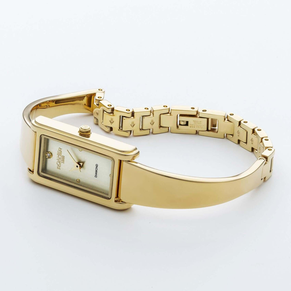 Γυναικείο ρολόι Roamer Elegance Diamond 866845-48-35-20 με χρυσό ατσάλινο μπρασελέ και χρυσό τετράγωνο φίλντισι καντράν διαμέτρου 32mm με διαμάντια.