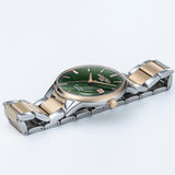 Ρολόι Roamer R Line Classic 718833-48-75-70 με δίχρωμο ασημί-χρυσό μπρασελέ, πράσινο καντράν με ημέρας-ημερομηνία και διάμετρο στεφανιού 43mm.