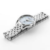 Γυναικείο ρολόι Roamer Soleure Diamond 547857-41-25-50 με ασημί ατσάλινο μπρασελέ και άσπρο φίλντισι καντράν διαμέτρου 30mm με διαμάντια.