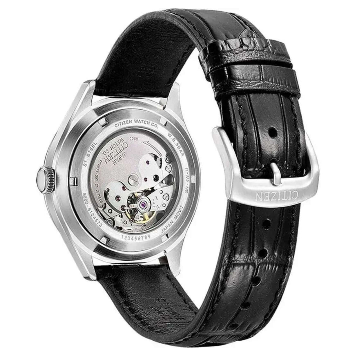 Open back μηχανισμός του Citizen NH8390-20LE με ορατό automatic caliber 8200.