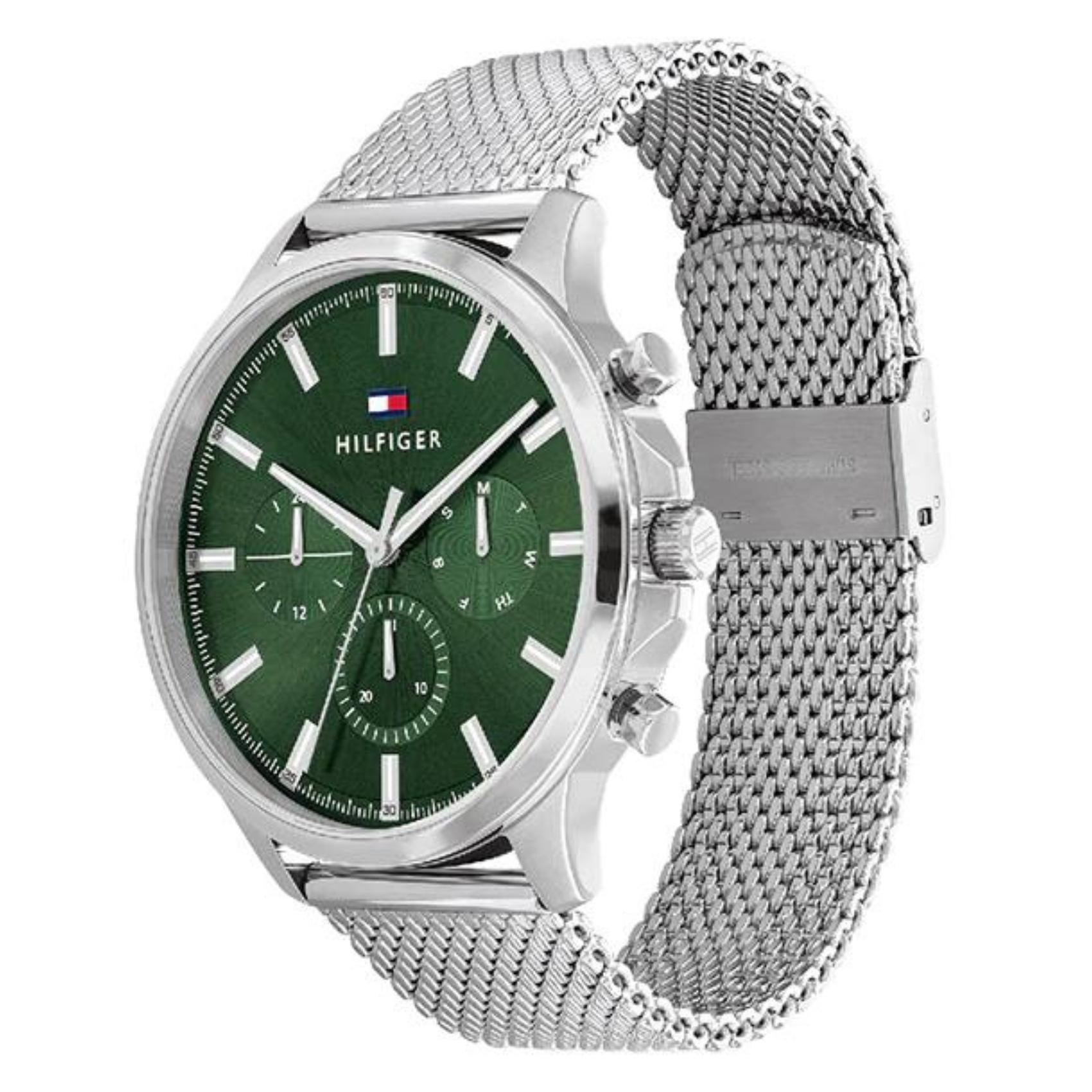 Αντρικό ρολόι Tommy Hilfiger James 1710499 χρονογράφος με ασημί ατσάλινο μπρασελέ και πράσινο καντράν διαμέτρου 44mm.