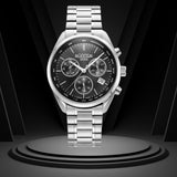 Roamer Pro Chrono 993819-41-44-20 χρονογράφος με ασημί ατσάλινο μπρασελέ και στρογγυλό μαύρο καντράν διαμέτρου 44mm.