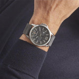 Ανδρικό ρολόι Timberland Bernardston TDWJB2004201 με γκρι δερμάτινο λουράκι και γκρι καντράν διαμέτρου 45mm με ημερομηνία.