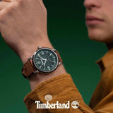 Ανδρικό ρολόι Timberland Driscoll TDWGB0055901 με ταμπά δερμάτινο λουράκι και πράσινο καντράν διαμέτρου 46mm.