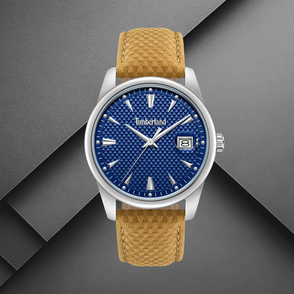 Timberland Jahscepi TDWGB0094601 σε studio background με ταμπά δερμάτινο λουράκι και μπλε καντράν.
