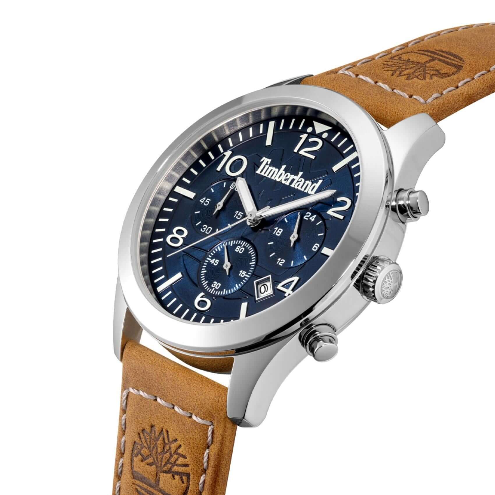Πλάγια όψη του Timberland Killington Peak TDWGC0068801 με ταμπά δερμάτινο λουράκι και κάσα 43 mm.