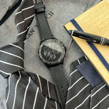 Ανδρικό ρολόι Tommy Hilfiger Lars 1792062 με μαύρο δερμάτινο λουράκι και μαύρο καντράν διαμέτρου 46mm, με ένδειξη ημερομηνίας και ημέρας.