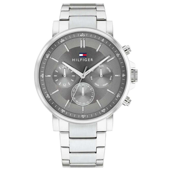 Ανδρικό ρολόι Tommy Hilfiger Tyson 1710604 που συνδυάζει ασημί ατσάλινο μπρασελέ και γκρι καντράν διαμέτρου 44mm.