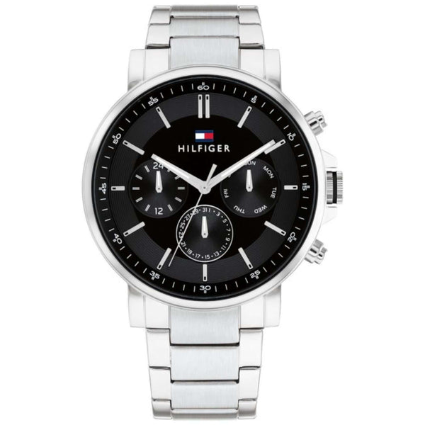 Ανδρικό ρολόι Tommy Hilfiger Tyson 1710667 που συνδυάζει ασημί ατσάλινο μπρασελέ και μαύρο καντράν διαμέτρου 44mm.