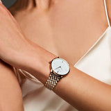 Γυναικείο ρολόι Rosefield The Pearl Edit RMRSR-R03 με δίχρωμο μπρασελέ σε ασημί-ροζ χρυσό χρώμα και άσπρο φίλντισι καντράν διαμέτρου 36mm.