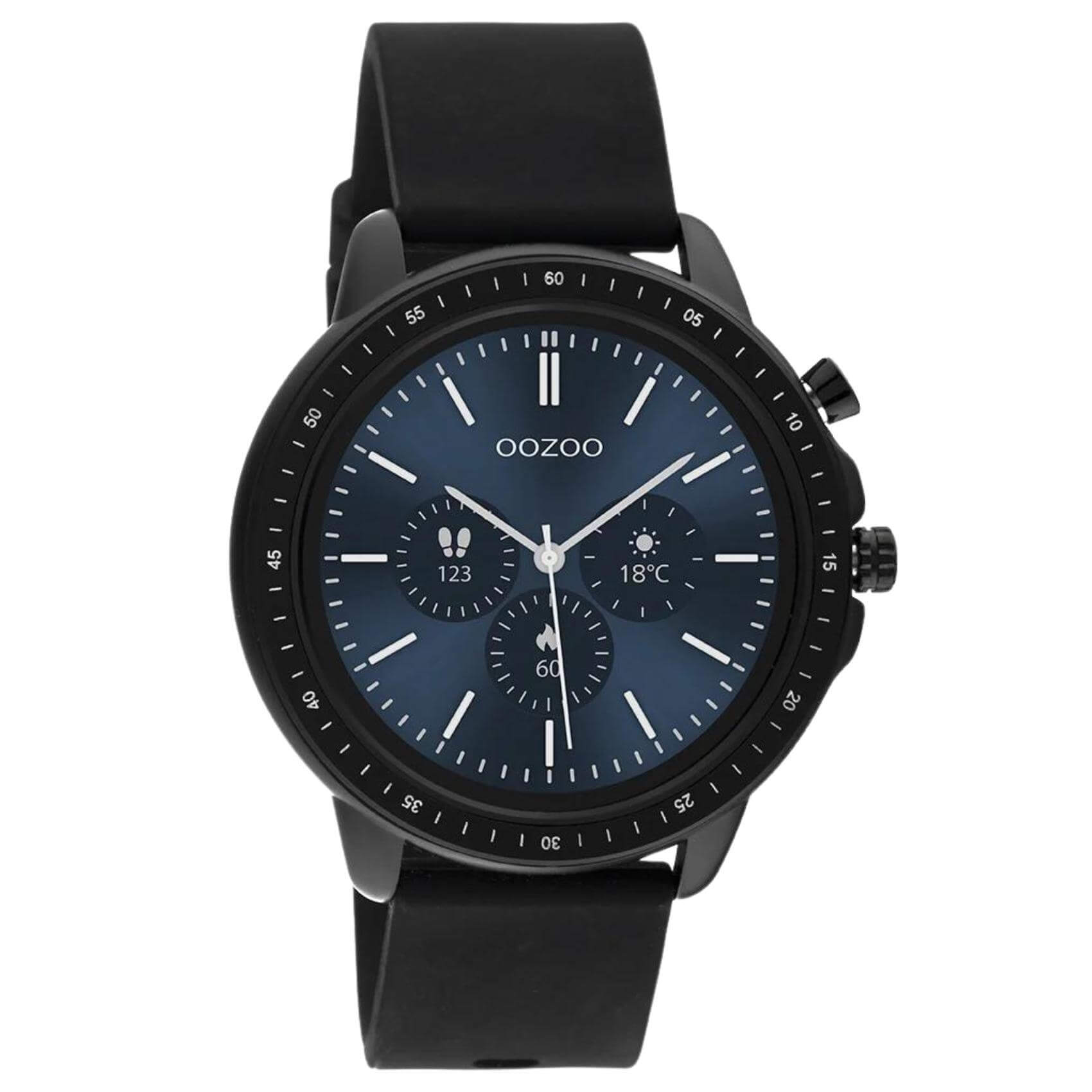Smartwatch Oozoo Q00304 με μαύρο καουτσούκ λουράκι με μαύρη κάσα, οθόνη διάμετρου 45mm με λειτουργίες μέτρησης θερμιδών, βημάτων, καρδιακών παλμών και σύνδεση σε κινητό με bluetooth.