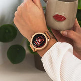 Smartwatch Oozoo Q00307 με με ροζ χρυσό ατσάλινο μπρασελέ και ροζ χρυσή κάσα.