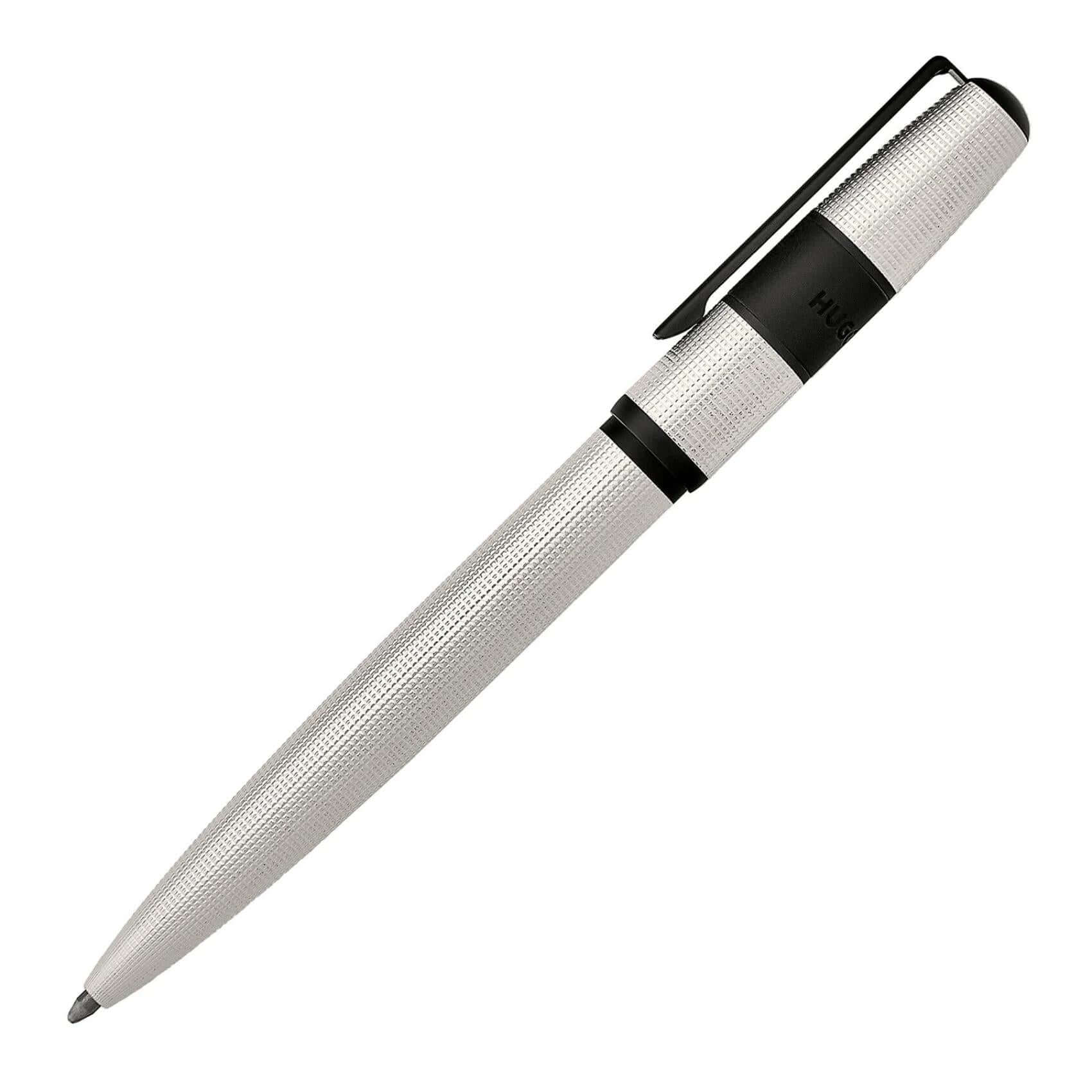 Στυλό Ballpoint Hugo Boss Grid HSQ4834F σε λευκό χρώμα με μαύρες λεπτομέρειες με το καπάκι του.