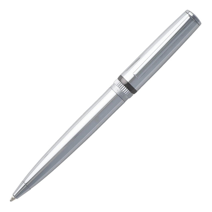 Στυλό Hugo Boss HSN9674B Gear σε ασημί χρώμα με μαύρες λεπτομέρειες, σε φωτογραφία που αναδεικνύει την premium ποιότητα κατασκευής, τη διχρωμία του design και τις minimal γραμμές της σειράς.