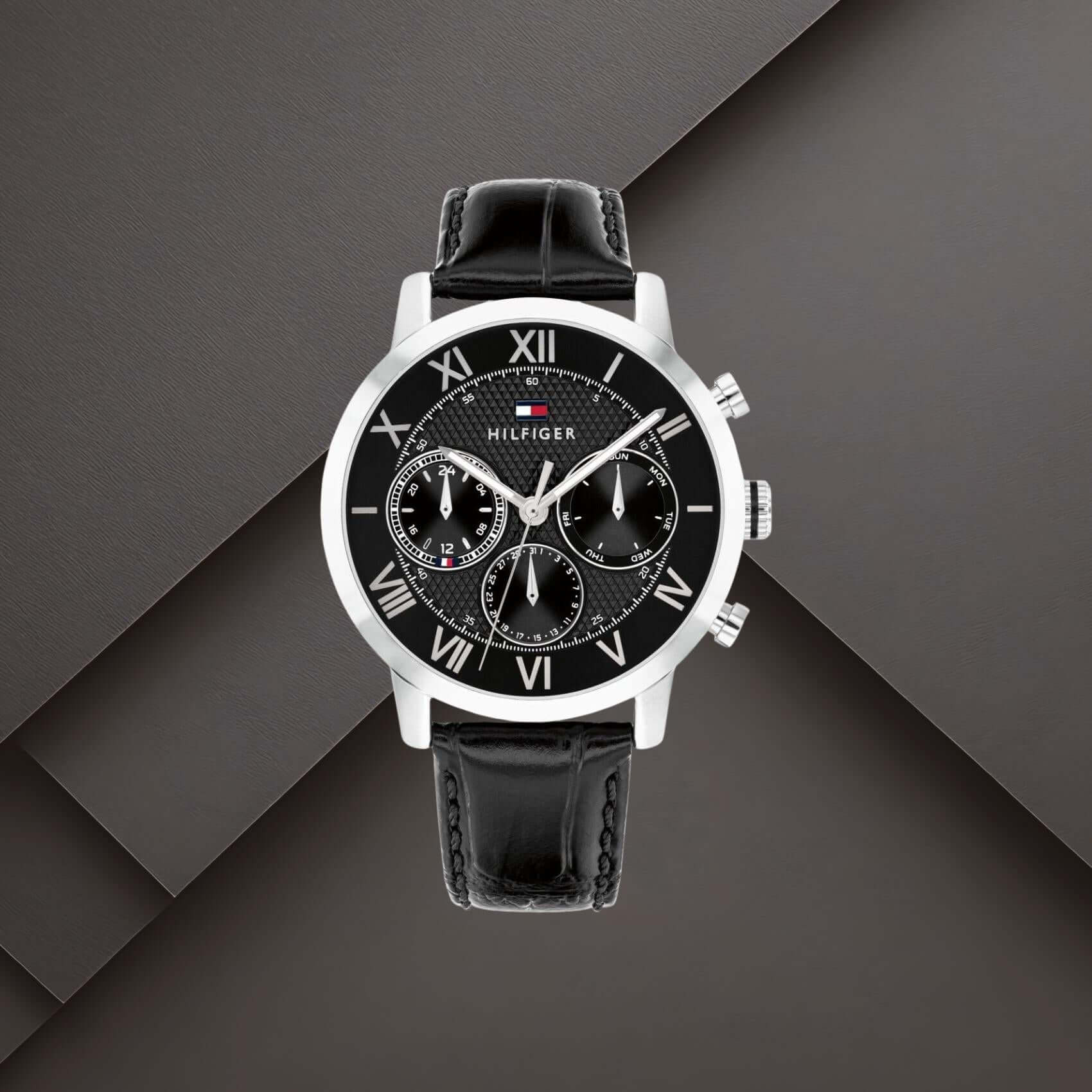Ανδρικό ρολόι Tommy Hilfiger TH-Oxford 1710725 με μαύρο καντράν 42mm και μαύρο δερμάτινο λουράκι.