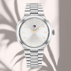 Ρολόι Tommy Hilfiger Georgia 1782817 Με Ασημί Μπρασελέ & Ασημί Καντράν
