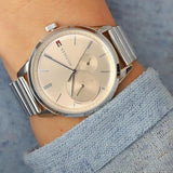 Γυναικείο ρολόι Tommy Hilfiger Brooke 1782020 με ασημί ατσάλινο μπρασελέ και ροζ καντράν διαμέτρου 38mm με ημερομηνία.