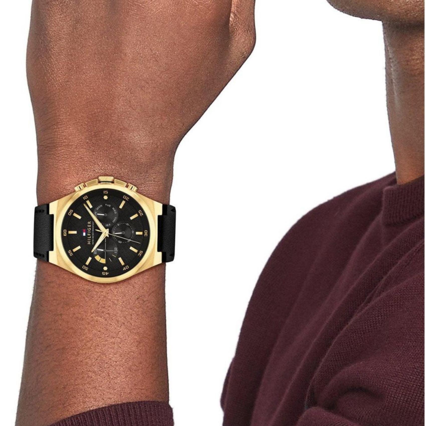 Ανδρικό ρολόι Tommy Hilfiger Dexter 1792086 με μαύρο δερμάτινο λουράκι και μαύρο καντράν διαμέτρου 46mm με ημερομηνία-ημέρα.
