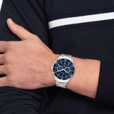 Ανδρικό ρολόι Tommy Hilfiger Jordan 1792094 με ασημί ατσάλινο μπρασελέ και μπλε καντράν διαμέτρου 43mm.