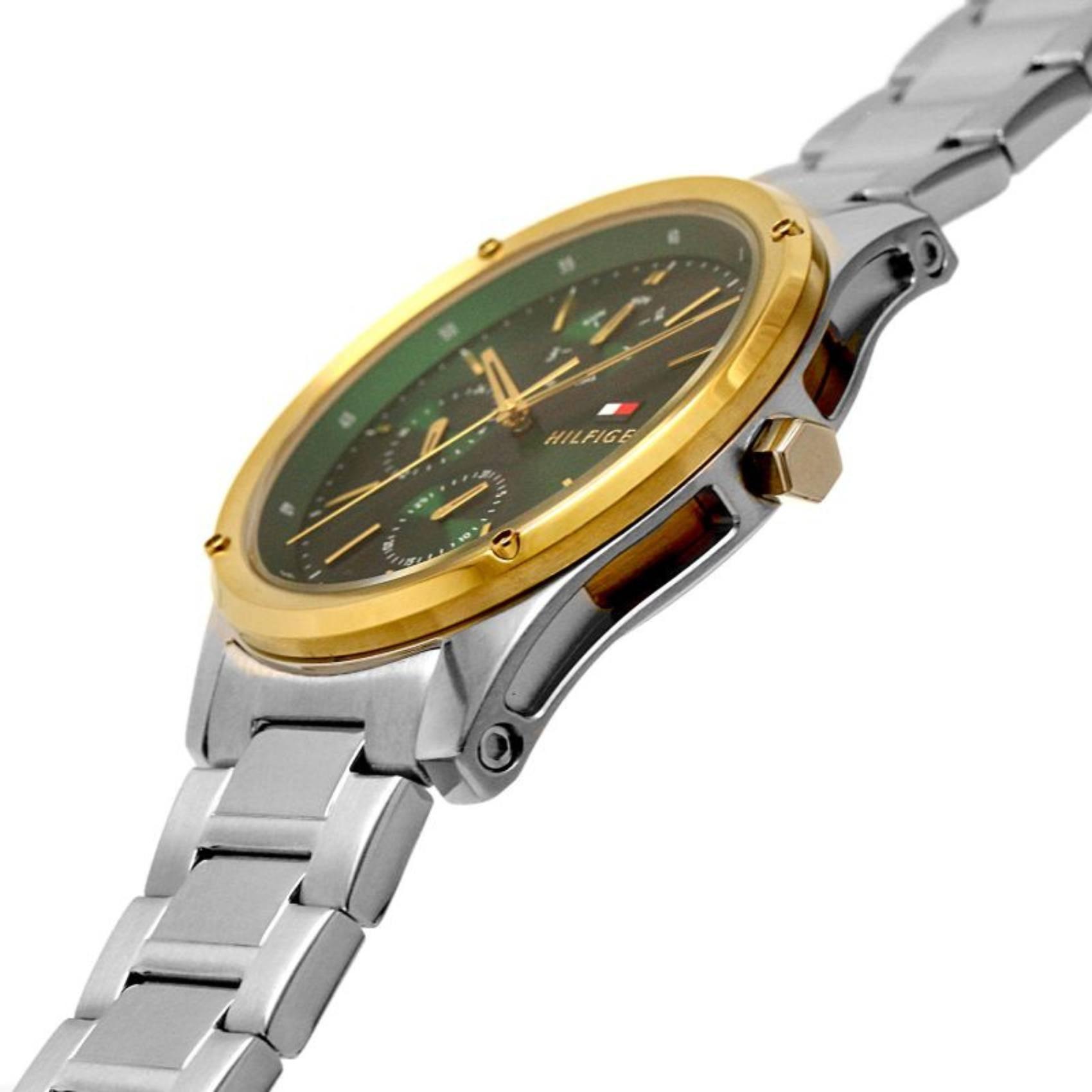 Ρολόι Tommy Hilfiger Tyler 1710537, με ασημί μπρασελέ και πράσινο καντράν διαμέτρου 46mm με ένδειξη ημερομηνίας και ημέρας.