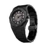 Κοντινό στο καντράν του unisex ρολογιού D1 Milano Carbon Diver D1-PDBJ01 με μαύρο dial και minimal σχεδιασμό.