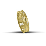 Μοντέρνες χρυσές βέρες γάμου 5mm με σαγρέ και λουστρέ φινίρισμα και λαμπερά ζιργκόν, ιδανικές για ζευγάρια που αγαπούν την κομψότητα και το μοντέρνο ύφος, διαθέσιμες σε 9, 14, 18 ή 22 καράτια.