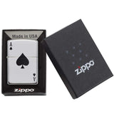 Αντιανεμικός αναπτήρας Zippo Spade Silver 24011 σε ασημί χρώμα με γυαλιστερή υφή,μαύρο άσσο μπαστούνι και δυνατότητα χαράγματος για ένα προσωποποιημένο δώρο.