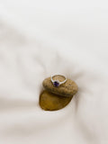 Δαχτυλίδι Λευκόχρυσο Κ14 Ροζέτα με Μωβ Πέτρα